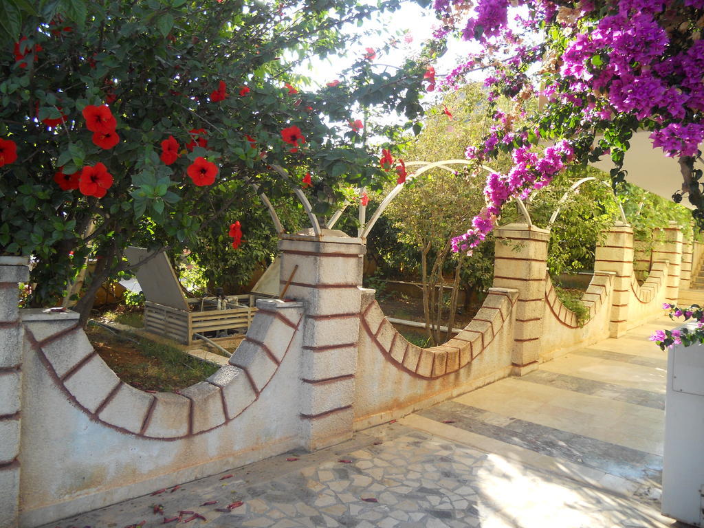 Baris Hotel Erdemli Екстериор снимка